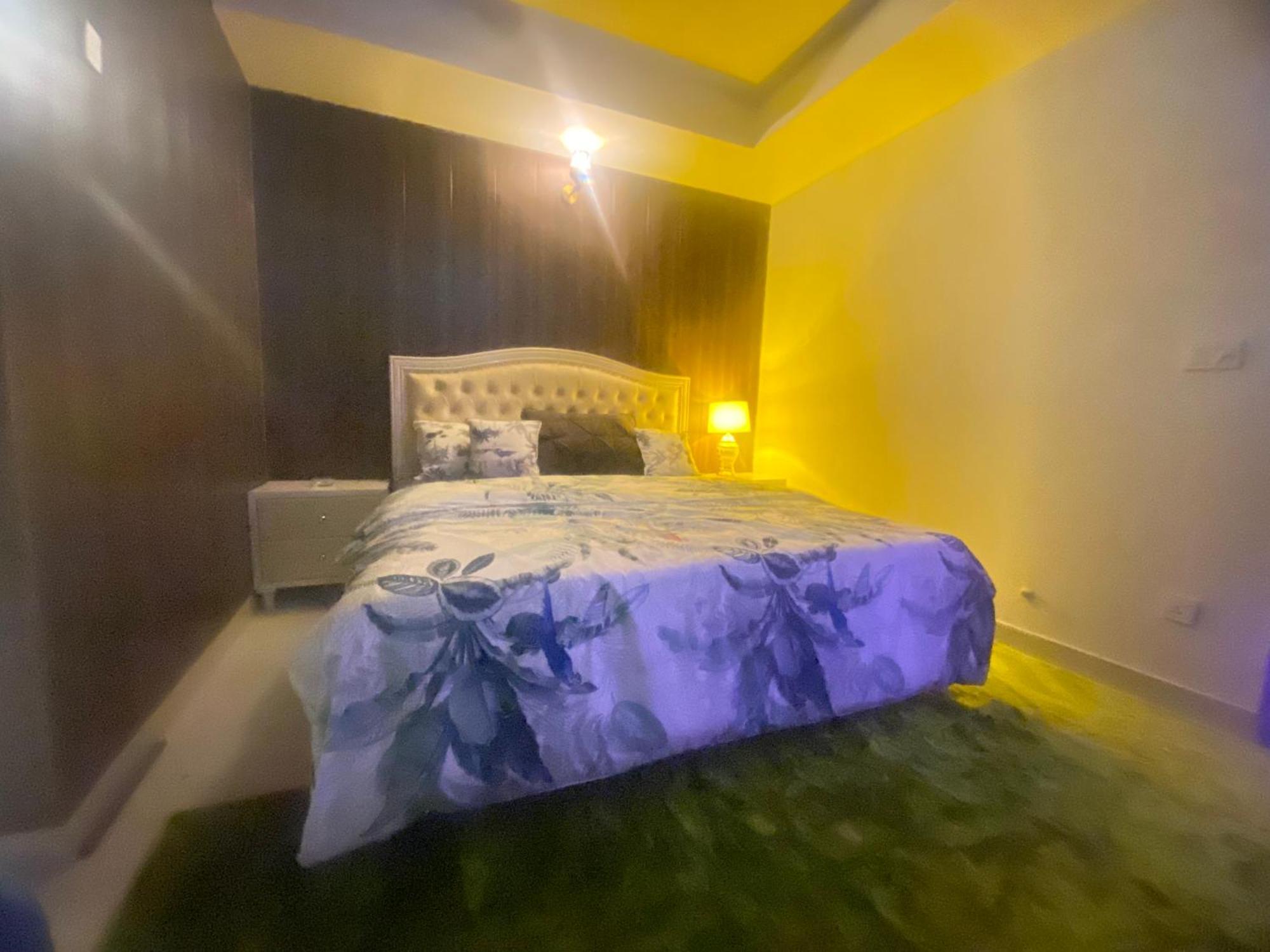 One Bed Executive Apartment Islamabad Exterior photo