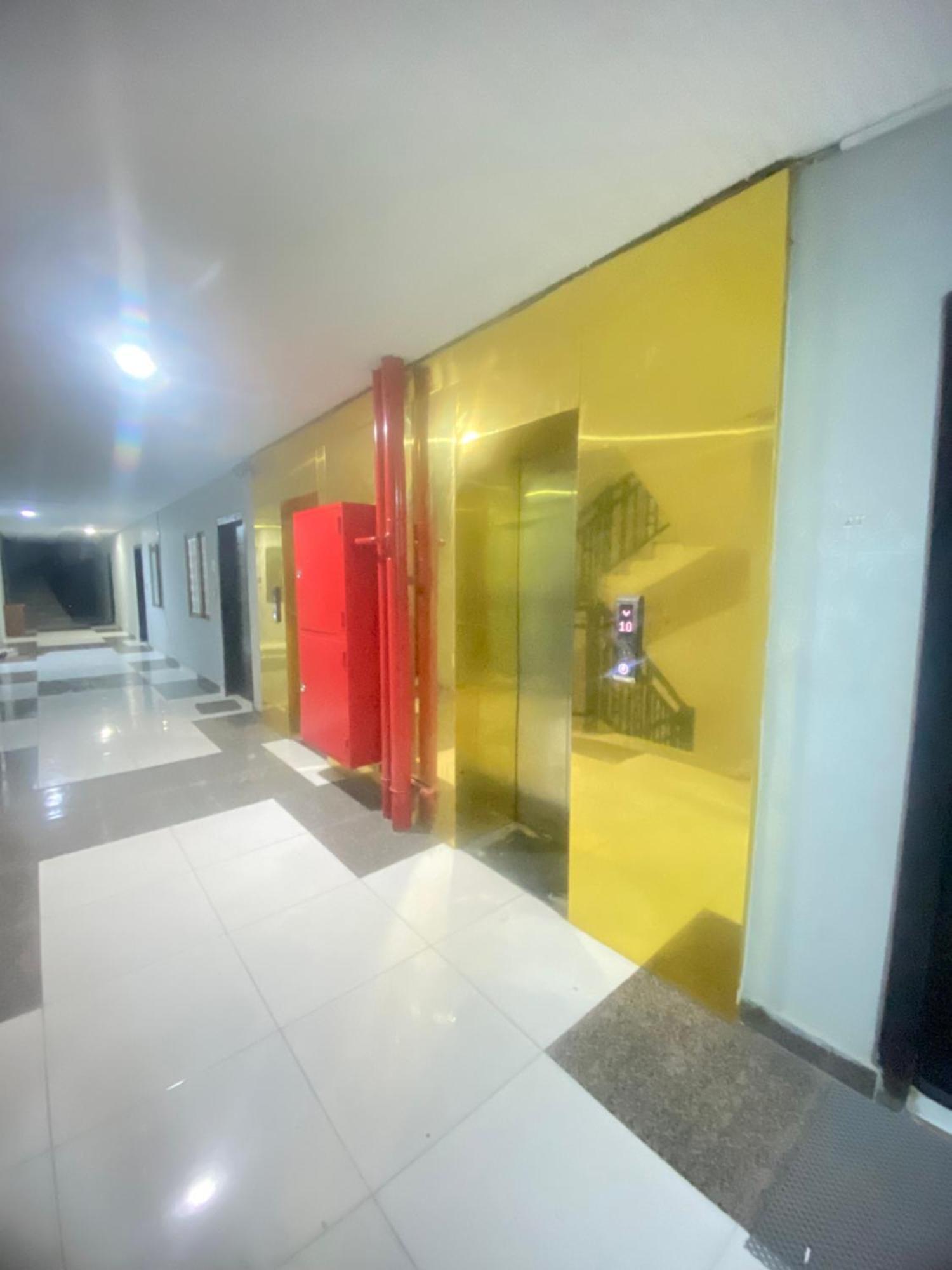 One Bed Executive Apartment Islamabad Exterior photo